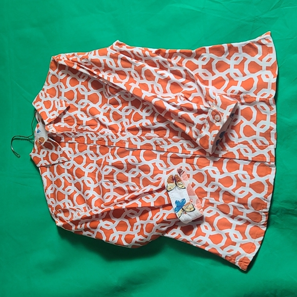 Tizzie Tops - Ladies Long Sleeved Button Down Shirt